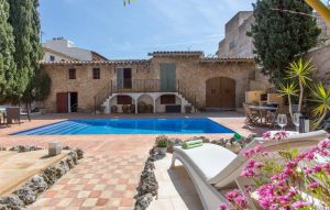 csm_b.Alaro_Retreat_House_Pool_ara_2_391b1d0ff0